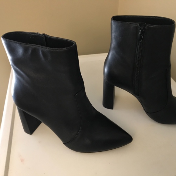 High Heel Ankle Booths - Picture 2 of 4